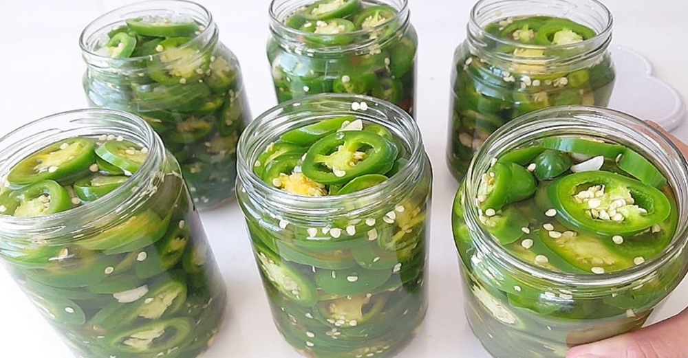 Ev Yapımı Jalapeno Biber Turşusu Tarifi
