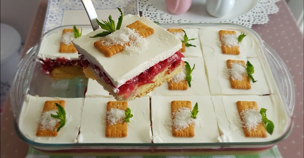 Kaşık Kaşık Yedirten Borcamda Beyaz Gelincik Pastası Tarifi