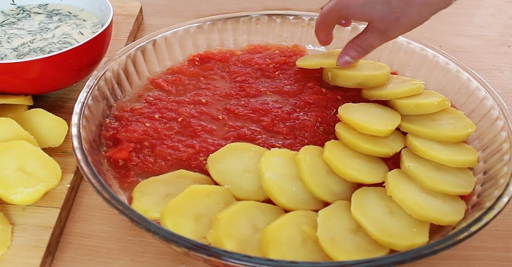 Evde Patates Varsa Akşama Zifayet Sofralarına Yakışır Bir Ana Yemeğin Var