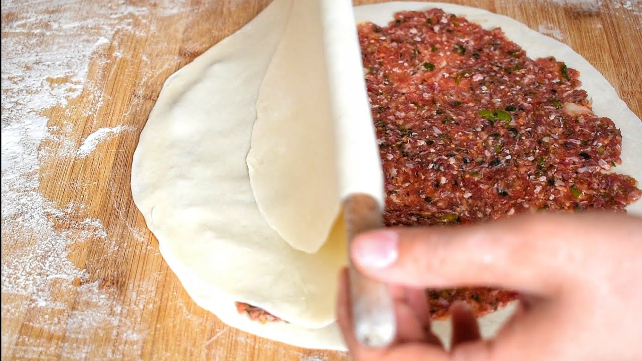 Damak Çatlatan Lezzeti İle Tavada Kapalı Etli Ekmek Tarifi