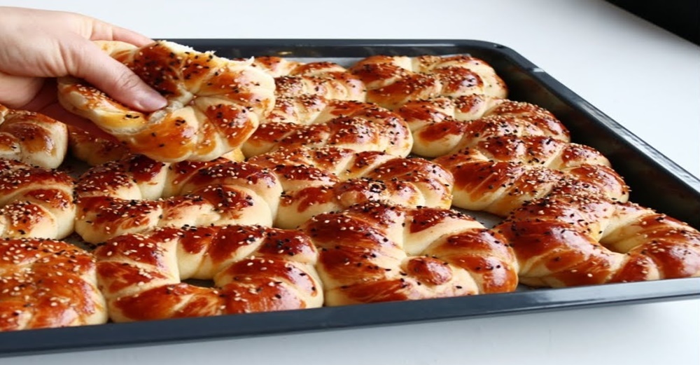 En İyi Açma Hamurundan Pastane Usulü Pamuk Açma Tarifi