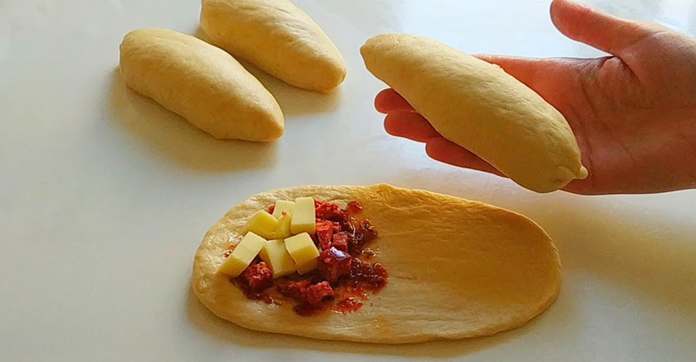 Puf Puf Kabaran Yumuşacık Pizza Poğaça Tarifi