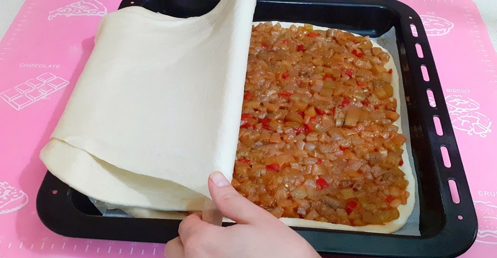 PATLICANLA YAPTIM YİYENLER KIYMALI SANDI